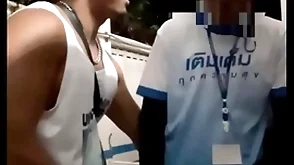 Shacking up a real gas station attendant