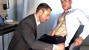 Taking blonde fitness coach serviced by a huge dick guy.