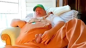 Smallholder grandpa telling cock cums big