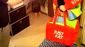 Straight delivery man seduced