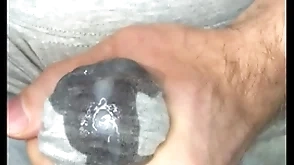 Cum in leggings! i masturbate my Hawkshaw with an increment of sperm seeps through gray leggings! close-up