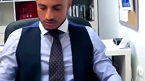 Menatplay klein kerr anal fucks suited joyful boss james castle