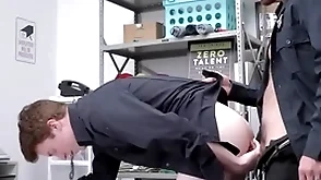 Thief blocked misusing punished by joyous officer